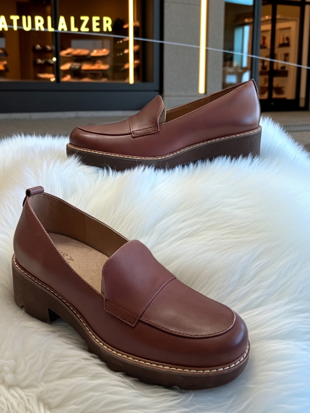New Naturalizer Darry Women's Brown Slip In Leather Platform Loafers 6.5